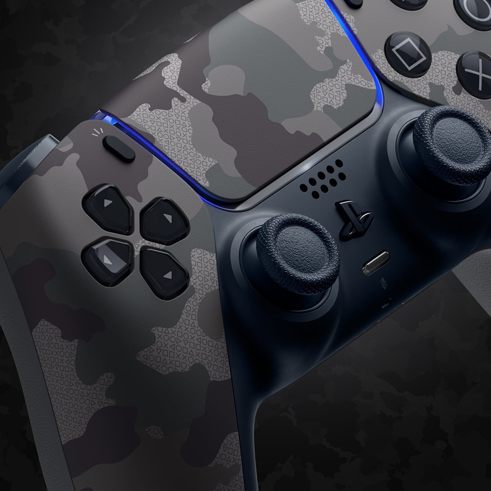 بلايستيشن تصدر Gray Camouflage Collection