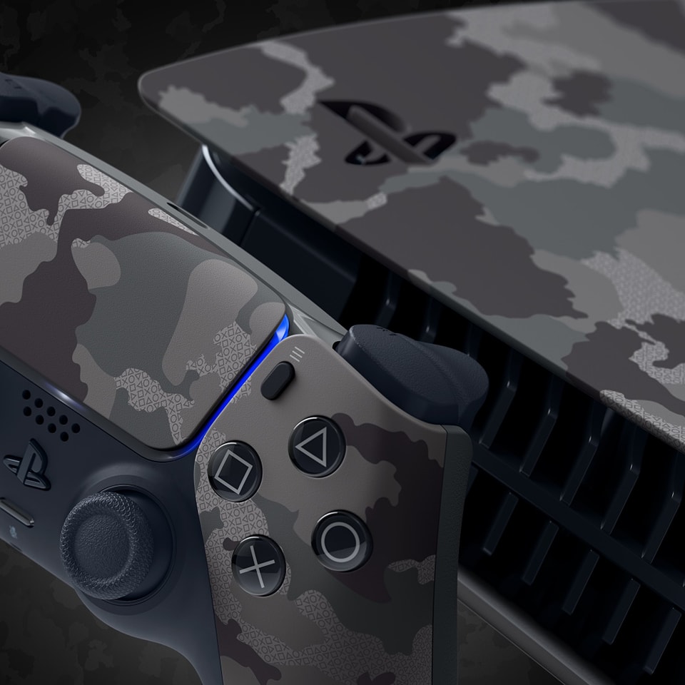 بلايستيشن تصدر Gray Camouflage Collection