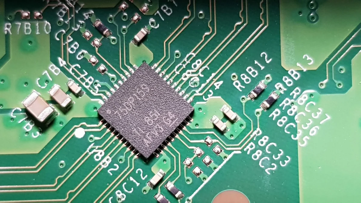 Xbox HDMI IC retimer